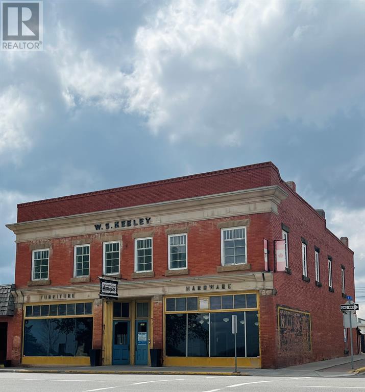1901 20 Avenue Property Photo 3
