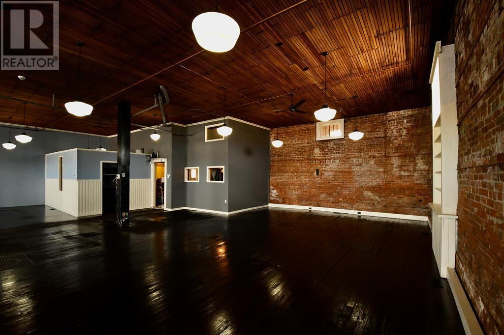 1901 20 Avenue Property Photo 14