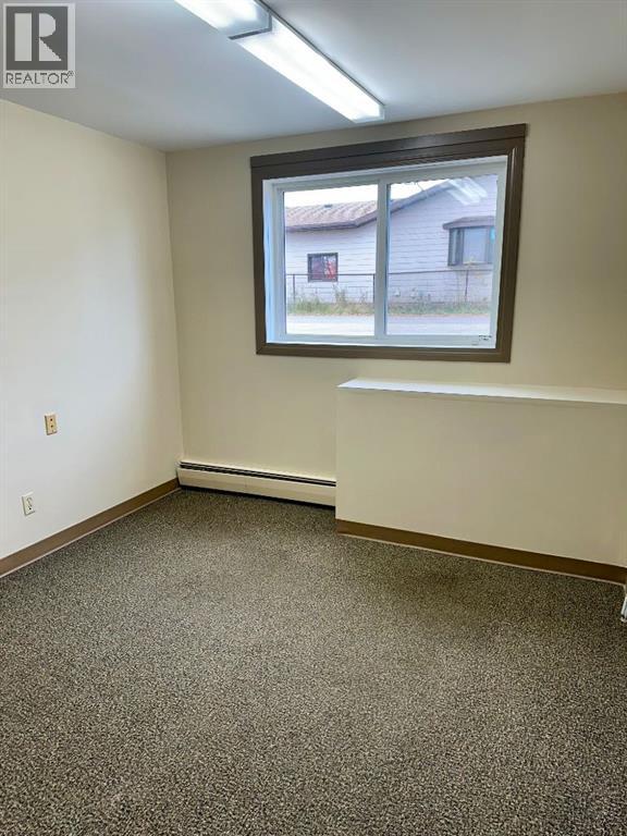 10016 103 Avenue Property Photo 5