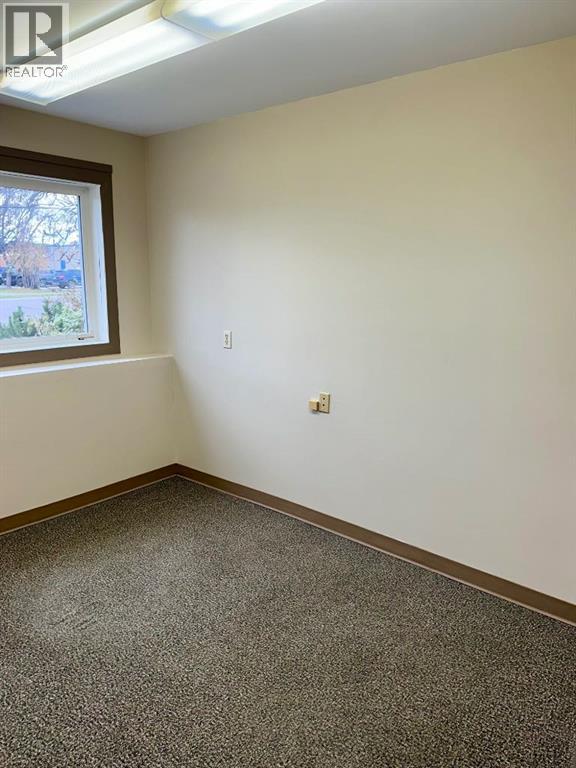 10016 103 Avenue Property Photo 10