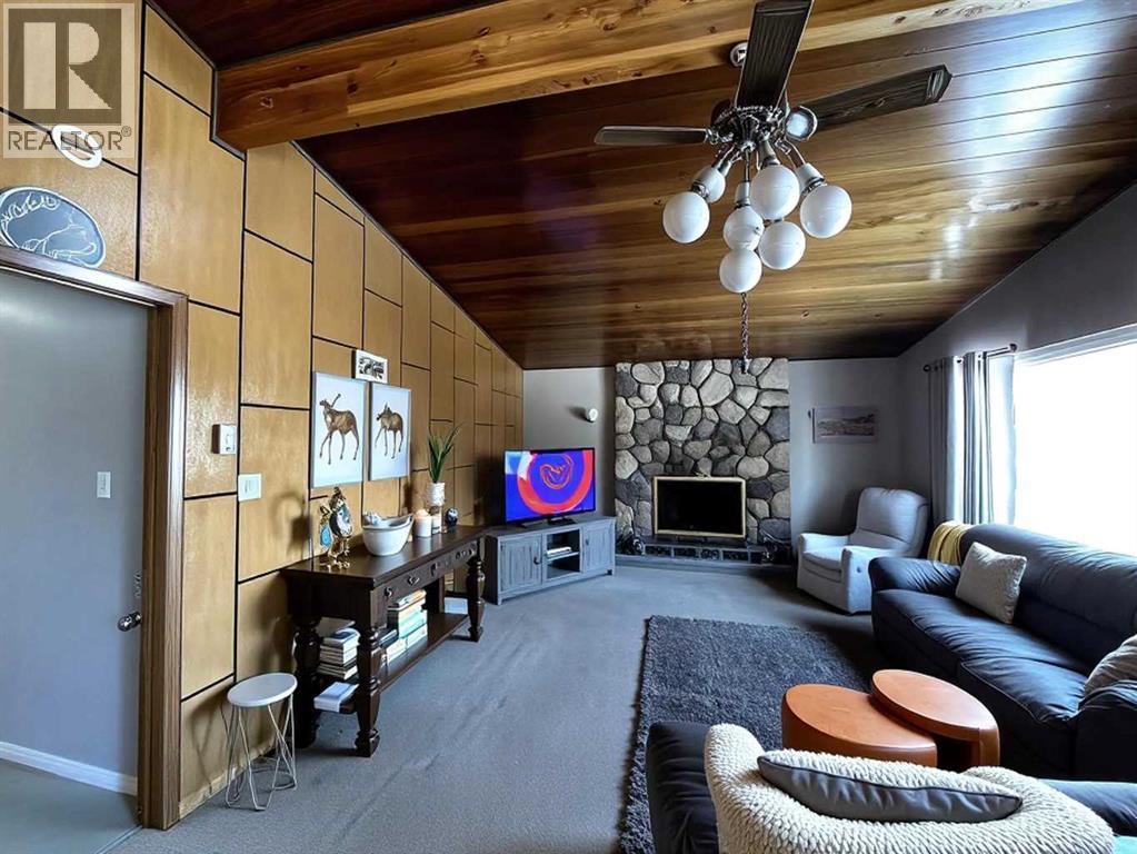 10016 103 Avenue Property Photo 17