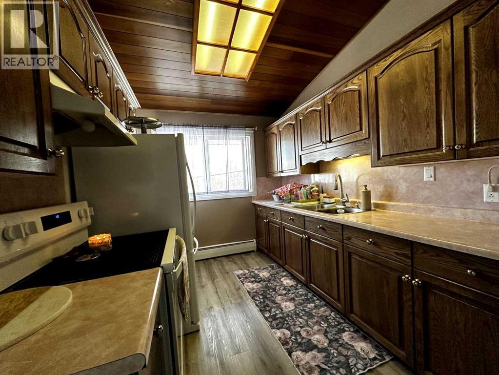 10016 103 Avenue Property Photo 19