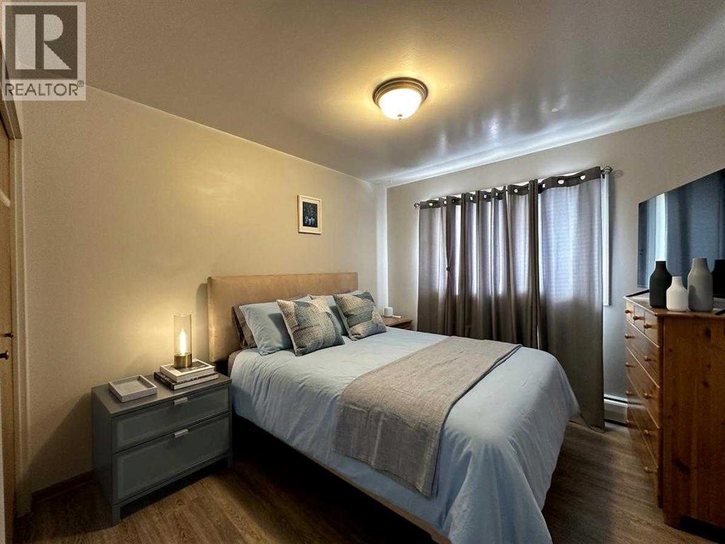 10016 103 Avenue Property Photo 21