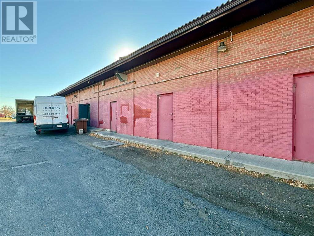 18, 3304 64 Street Property Photo 20