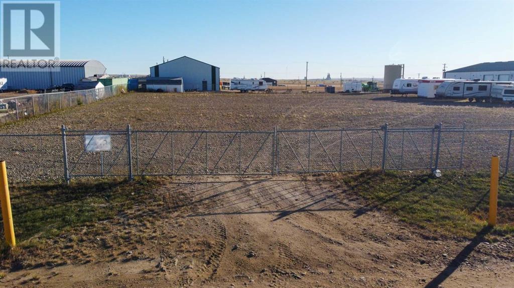 5311 37 Street Property Photo 2
