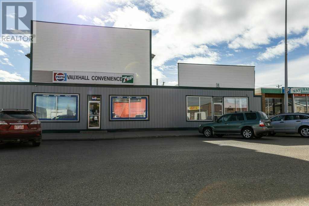 417 2 Avenue N Property Photo 3