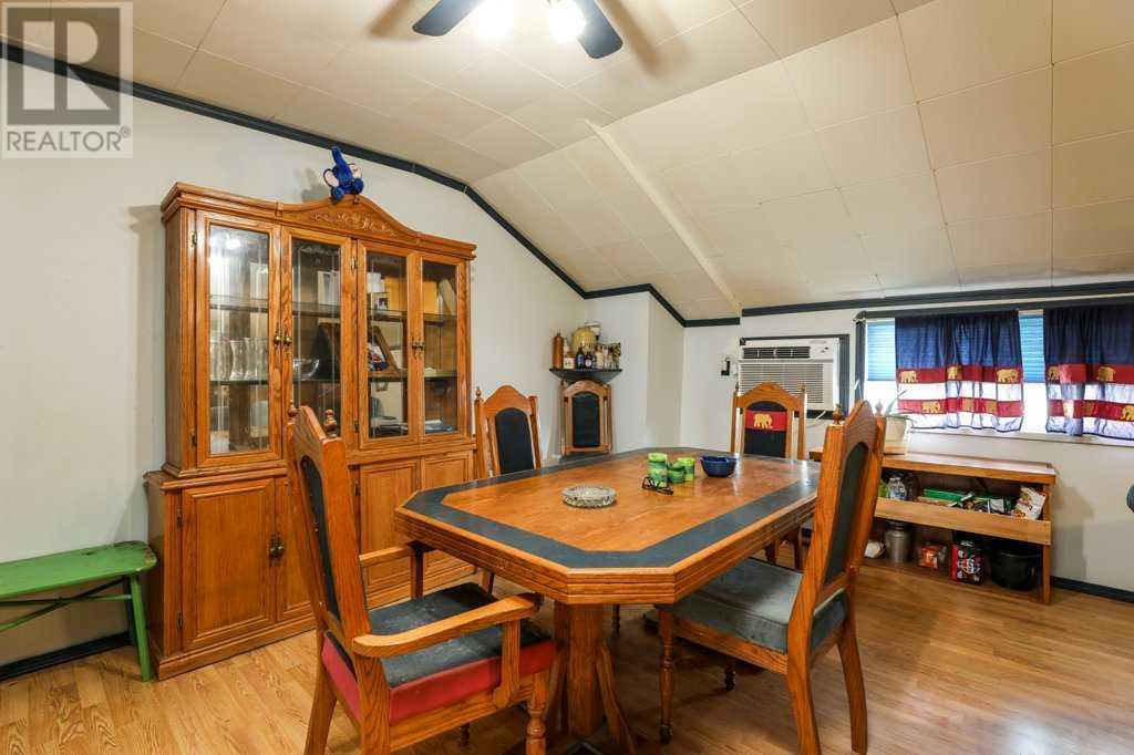 417 2 Avenue N Property Photo 22