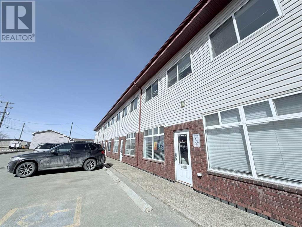 102, 10418 99 Avenue Property Photo 3
