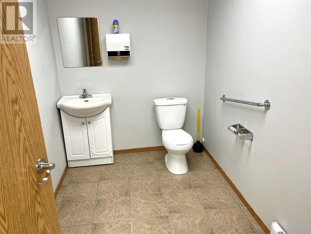14 & 16 A, 39223 Range Road 271 Property Photo 25