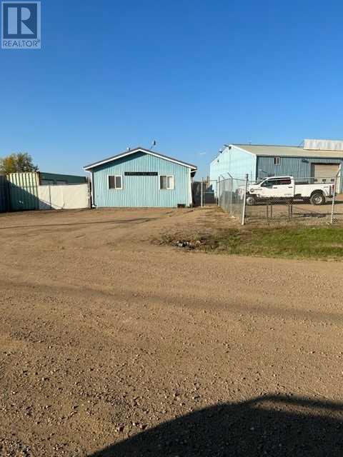 4905 57 Ave Property Photo 11