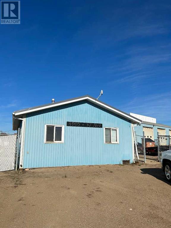 4905 57 Ave Property Photo 12