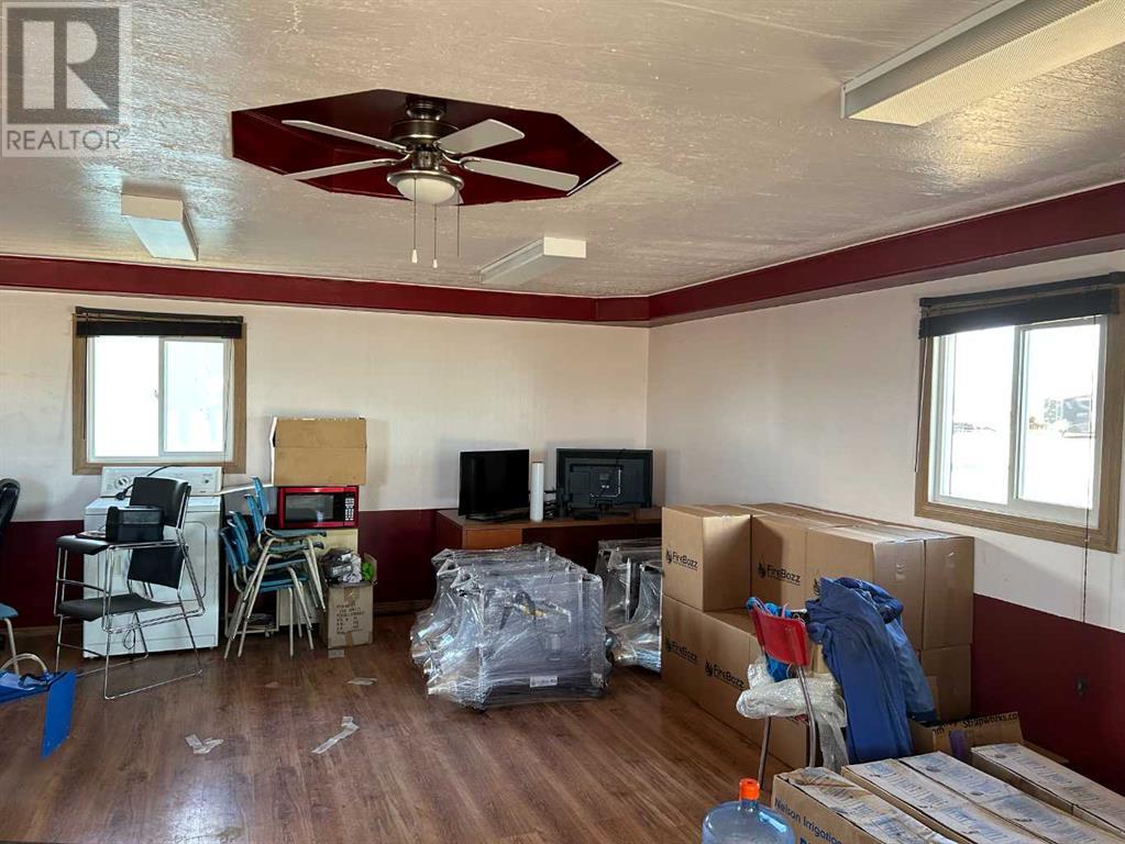 4905 57 Ave Property Photo 17