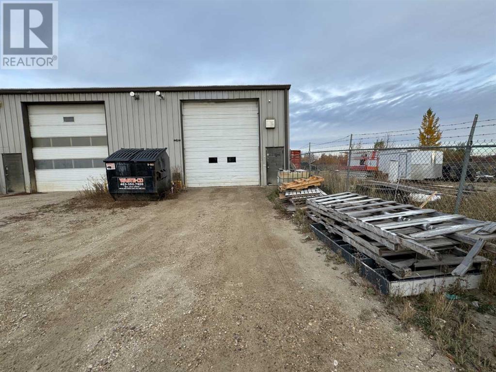 9, 4000 Landry Avenue Property Photo 3