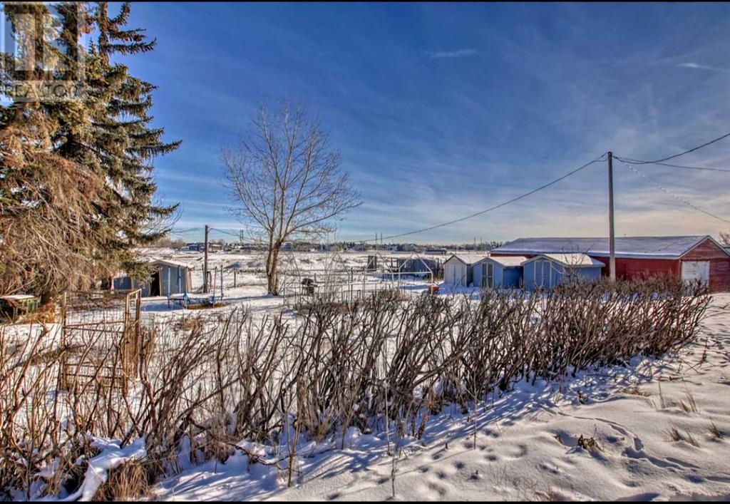 243190 Rainbow Road Property Photo 3