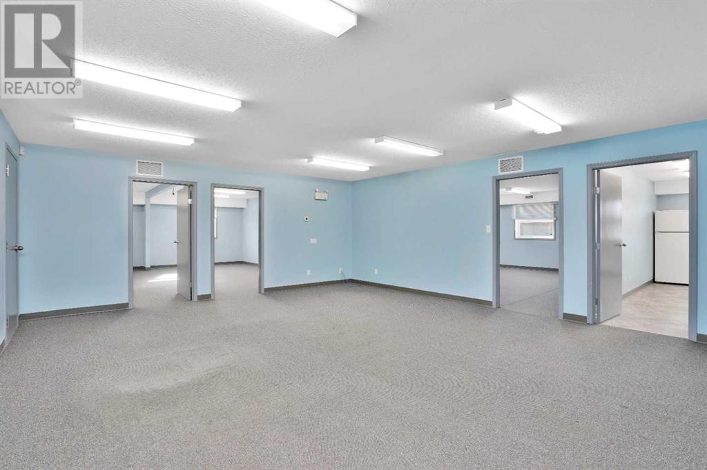 4120 45a Street Property Photo 6