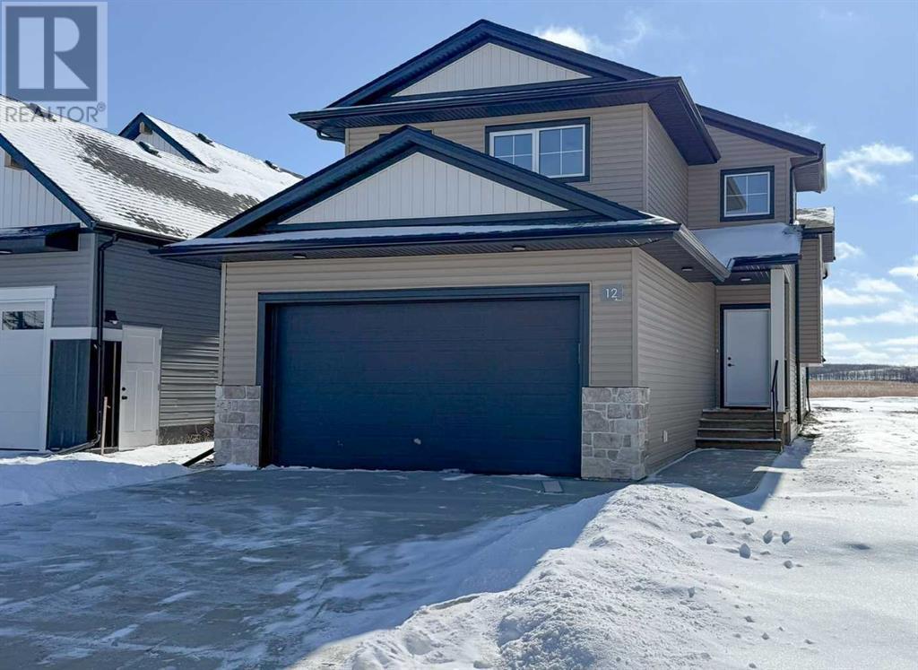 12 Ian Way Property Photo