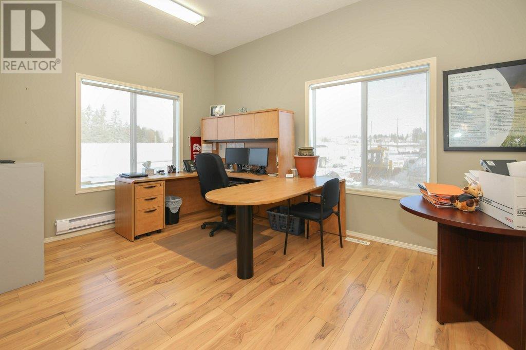 5209 49a Avenue Property Photo 10