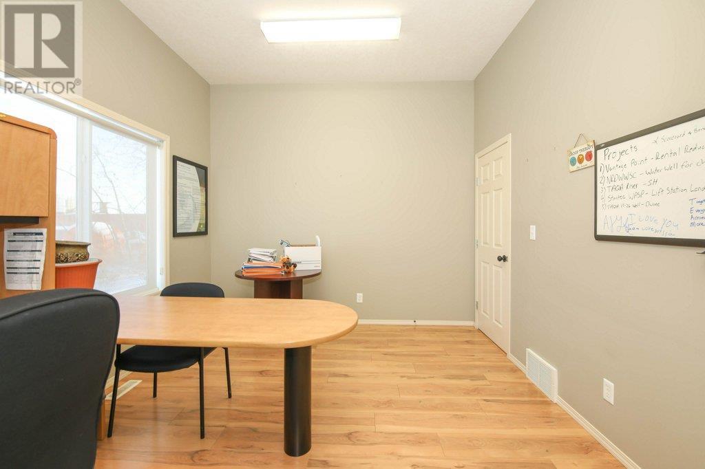 5209 49a Avenue Property Photo 12