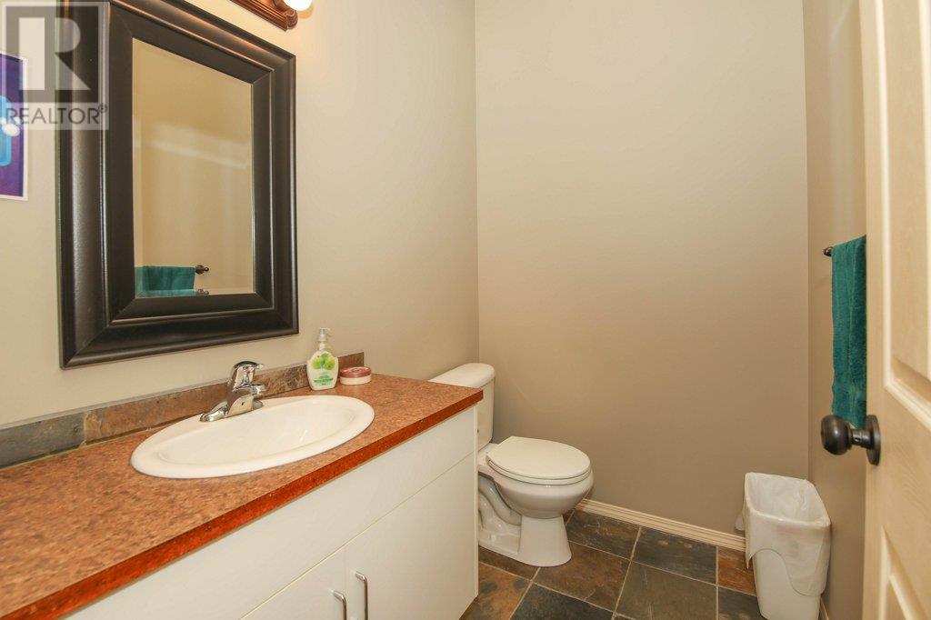 5209 49a Avenue Property Photo 14