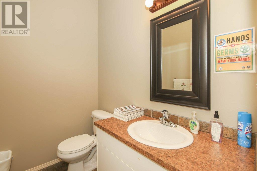 5209 49a Avenue Property Photo 15