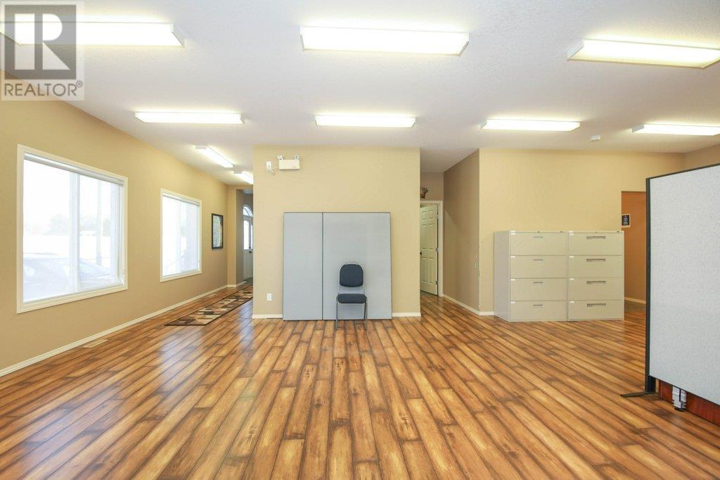 5209 49a Avenue Property Photo 27