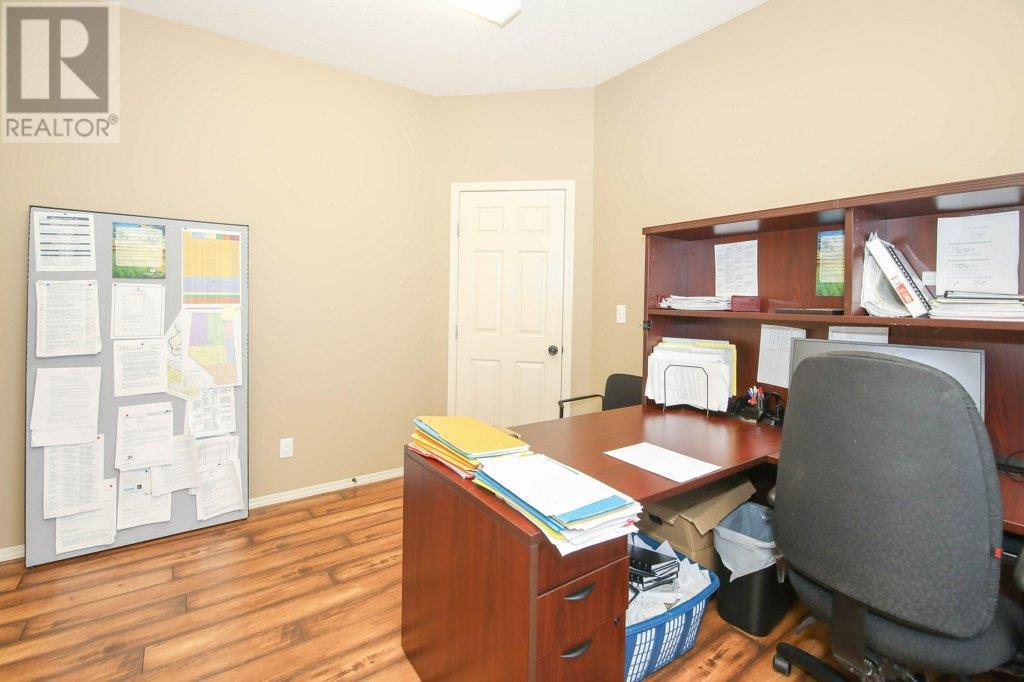 5209 49a Avenue Property Photo 33