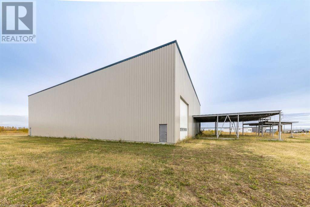 6852 66 Street Property Photo 15