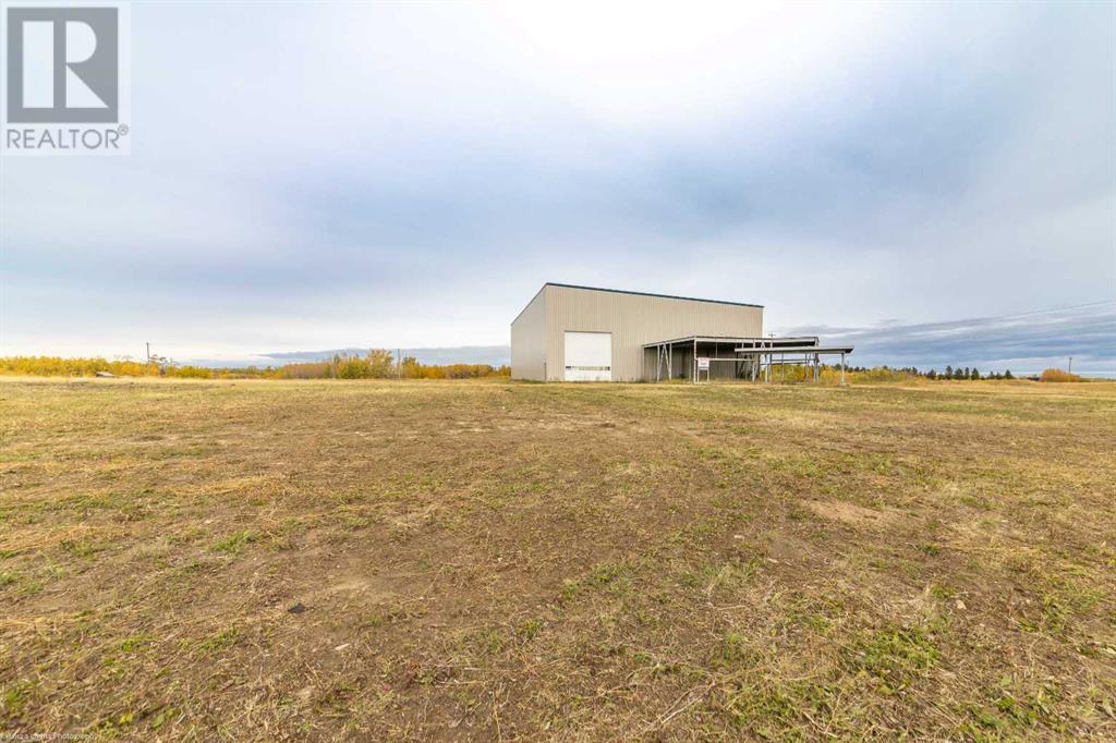 6852 66 Street Property Photo 16