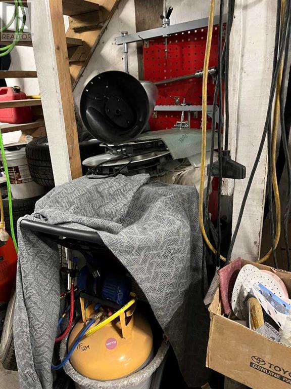 4261 23 Street Ne Property Photo 15