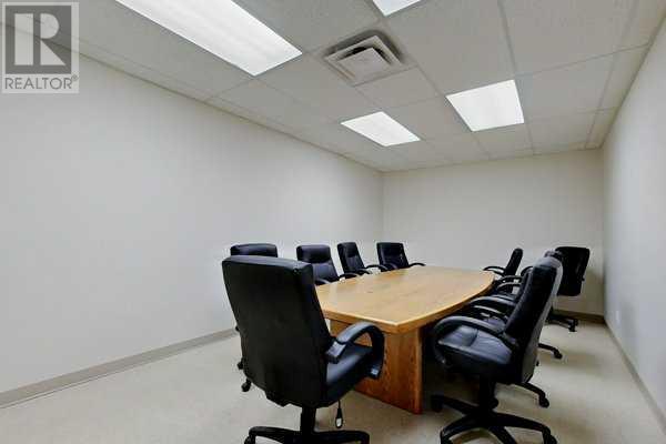 3, 8 Gateway Boulevard Property Photo 17
