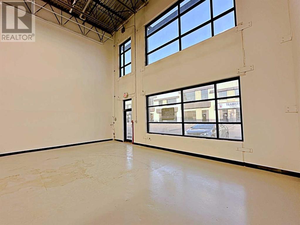 206, 400 Mackenzie Boulevard Property Photo 2