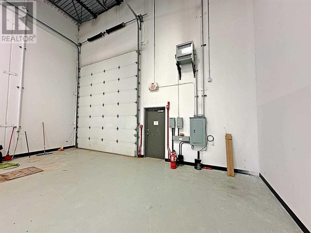 206, 400 Mackenzie Boulevard Property Photo 10