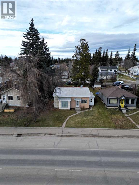4720 4 Avenue Property Photo 1
