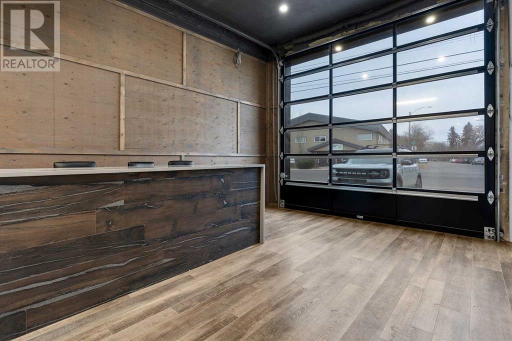 106, 4912 46 Street Property Photo 3