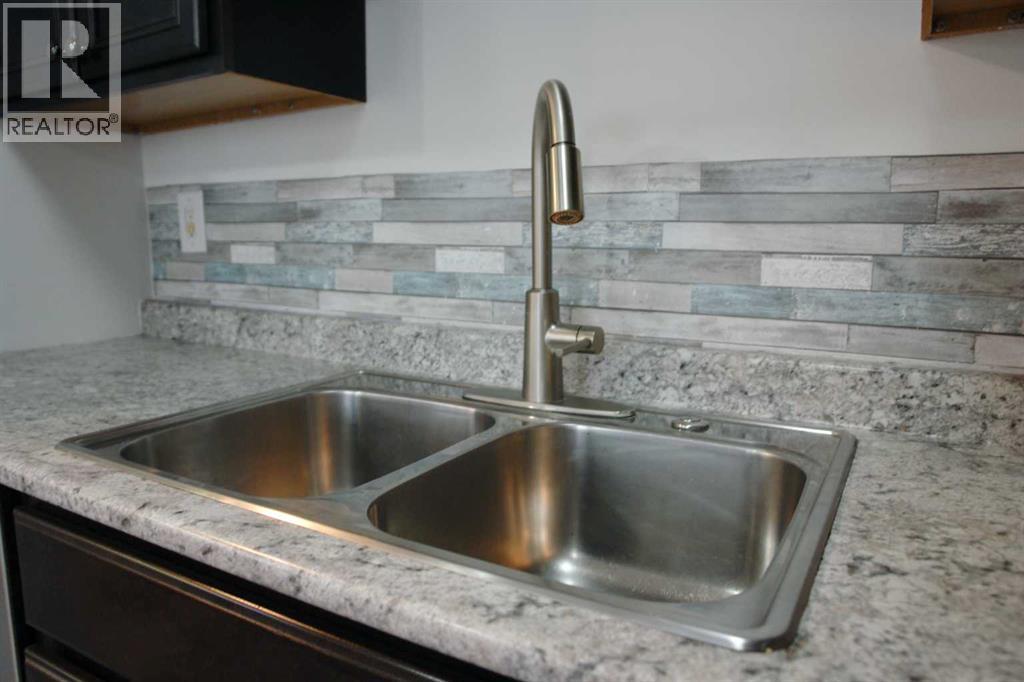 148 Rock Bay Property Photo 13