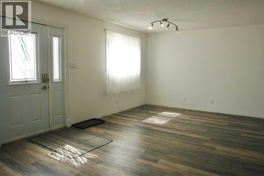 148 Rock Bay Property Photo 15