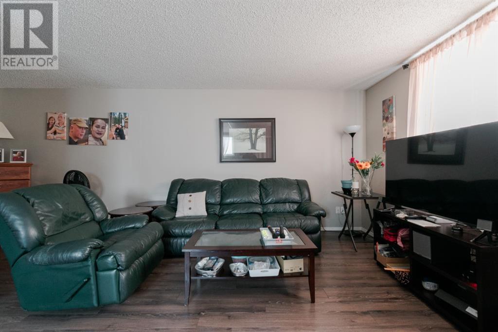 221 Sitka Drive Property Photo 30