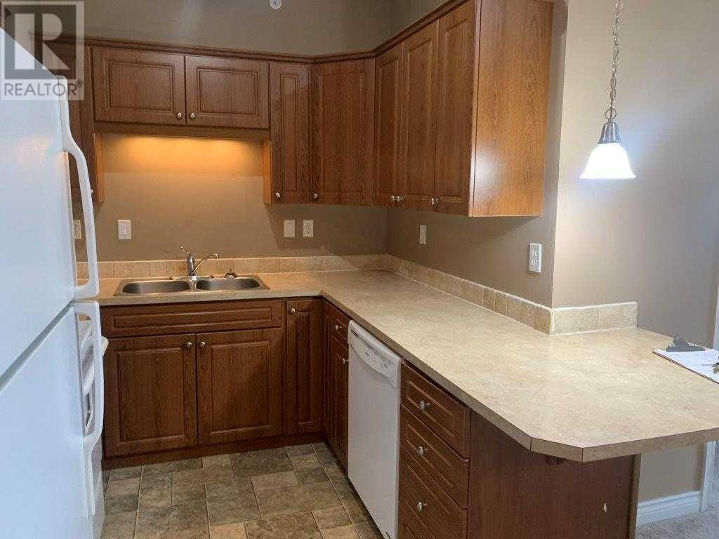 401, 9225 Lakeland Drive Property Photo 8