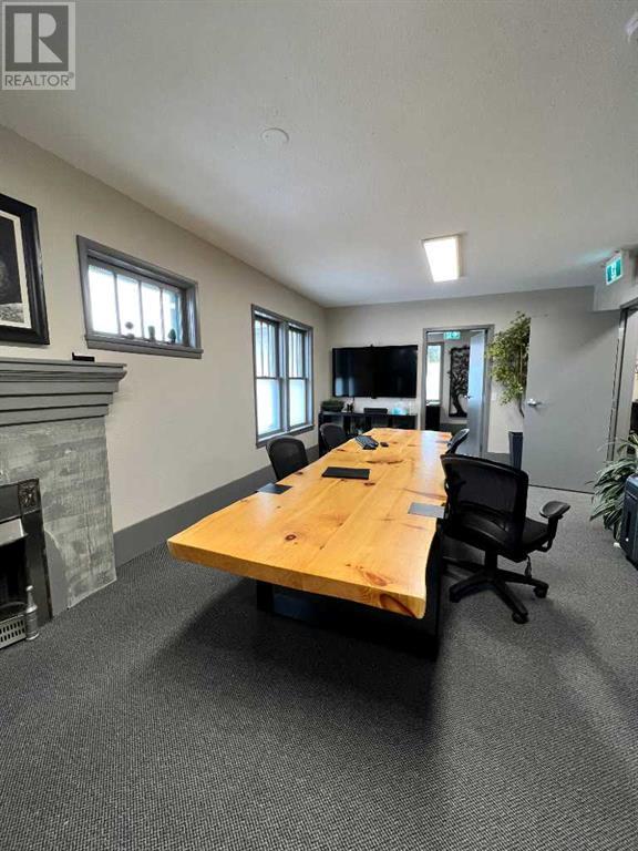 4926 55 Street Property Photo 3
