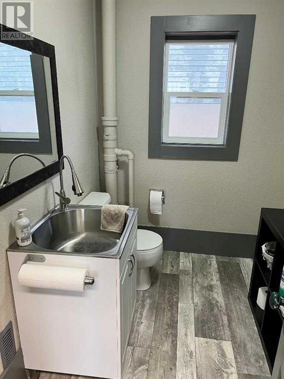 4926 55 Street Property Photo 18