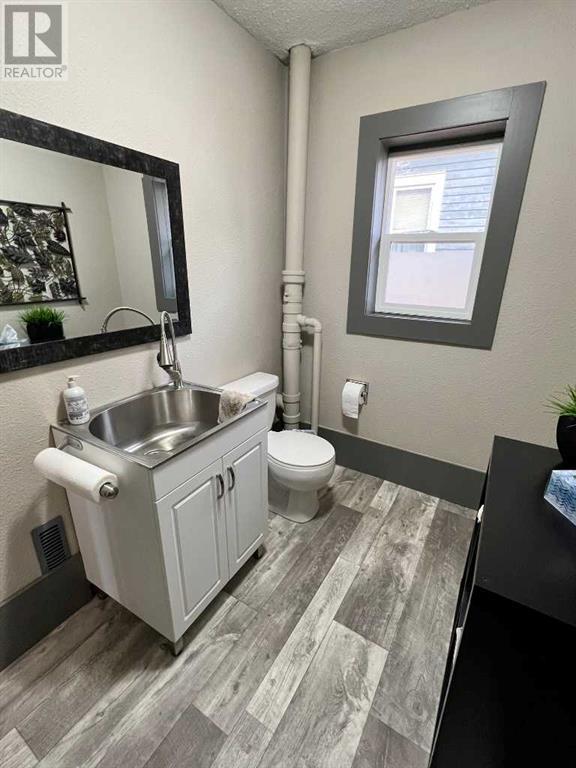 4926 55 Street Property Photo 19