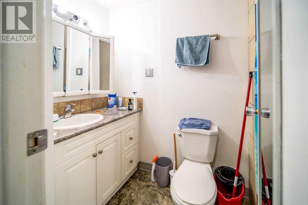 529 6 Avenue Property Photo 10