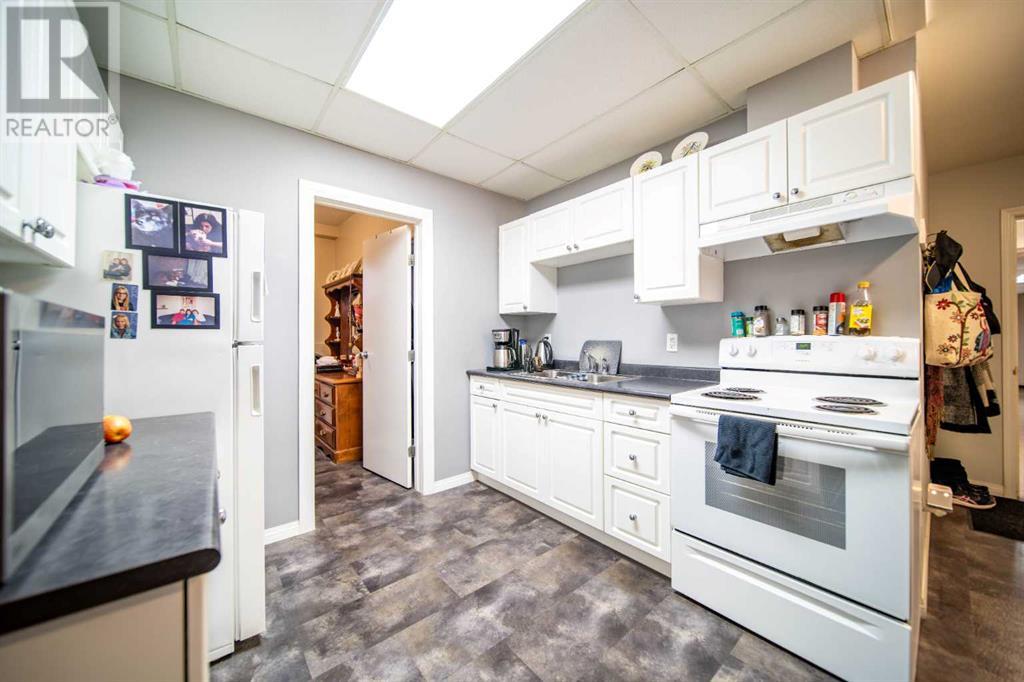 529 6 Avenue Property Photo 15