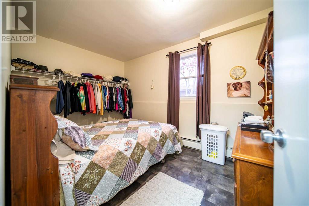 529 6 Avenue Property Photo 16