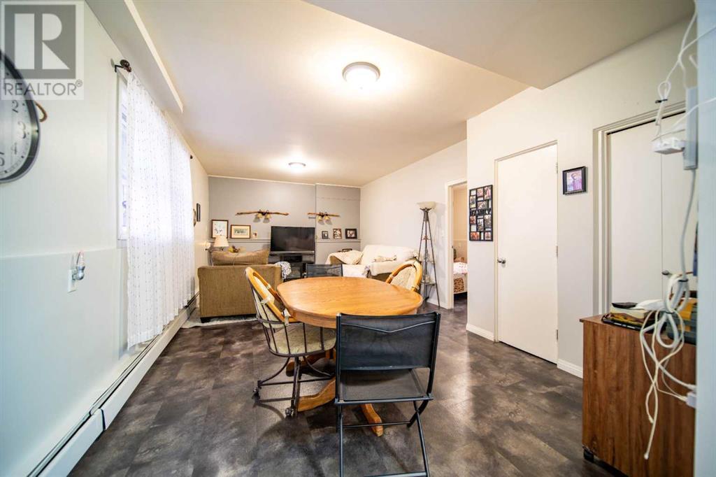 529 6 Avenue Property Photo 18