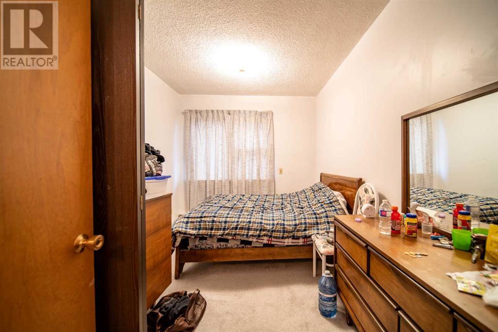 529 6 Avenue Property Photo 27
