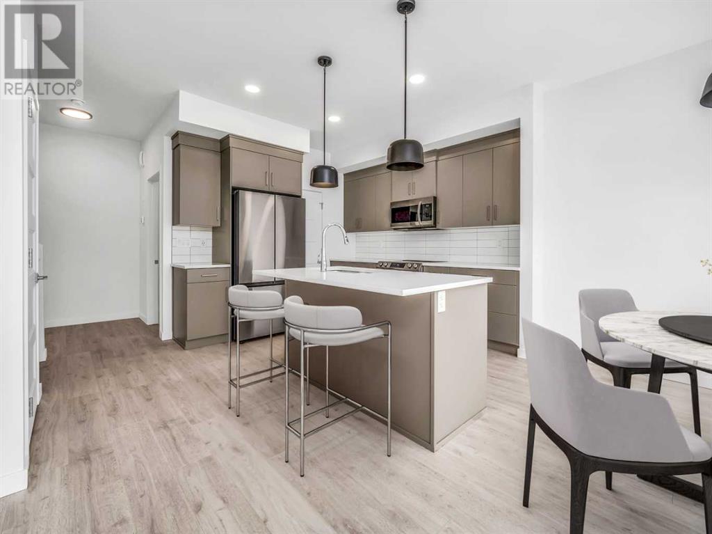 714 Violet Place W Property Photo 1