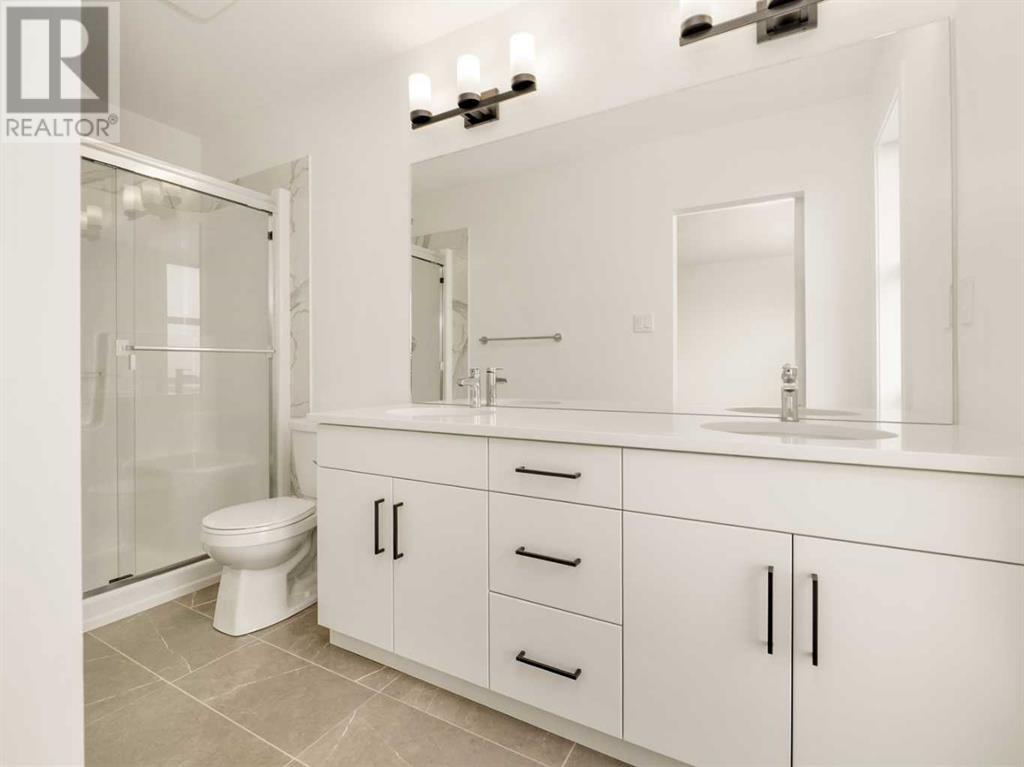 714 Violet Place W Property Photo 12