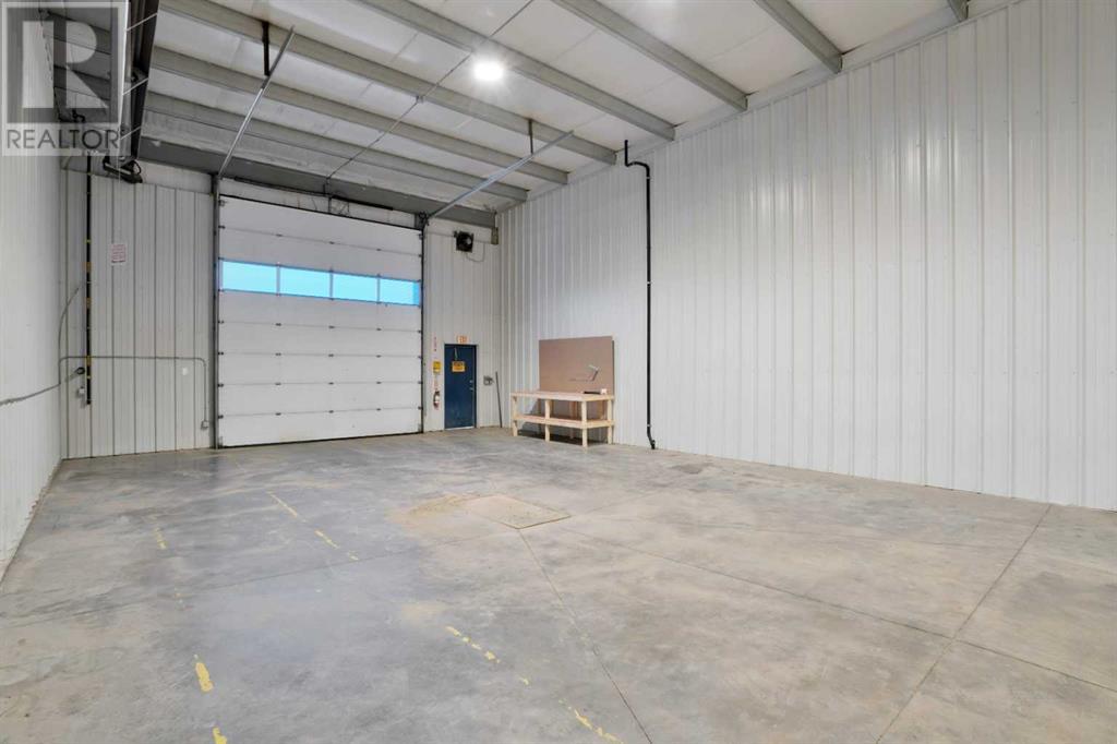 5, 8 Gateway Boulevard Property Photo 11