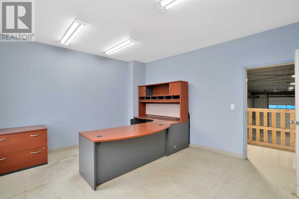 5, 8 Gateway Boulevard Property Photo 19
